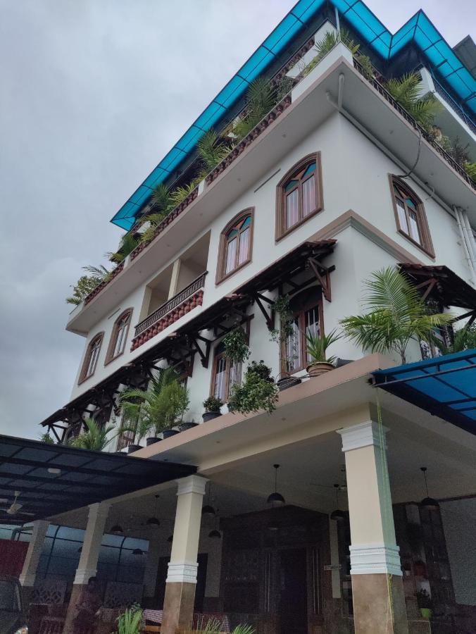 Meghdoot River Resort Kochi ภายนอก รูปภาพ